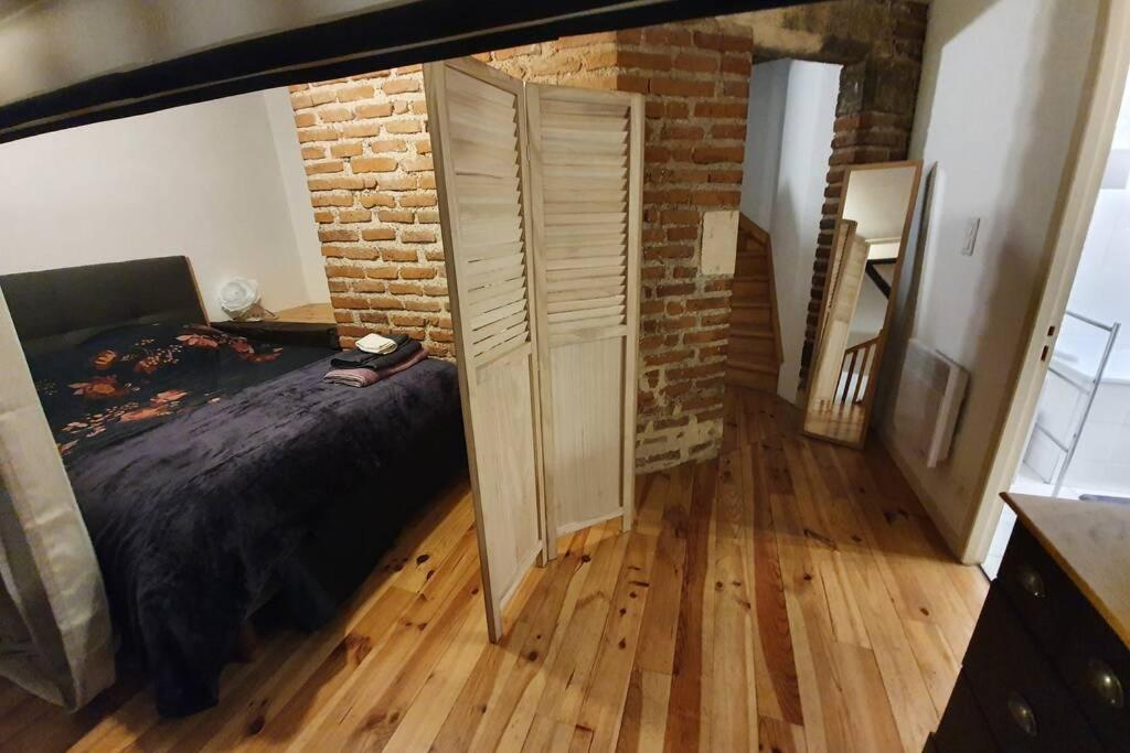 Appartement Exceptionnel 4 Etoiles Hyper Centre Albi 65 M2 Au 4Eme Etage Sans Ascenseur Avec Une Tour Du 12Eme Siecle Exterior foto