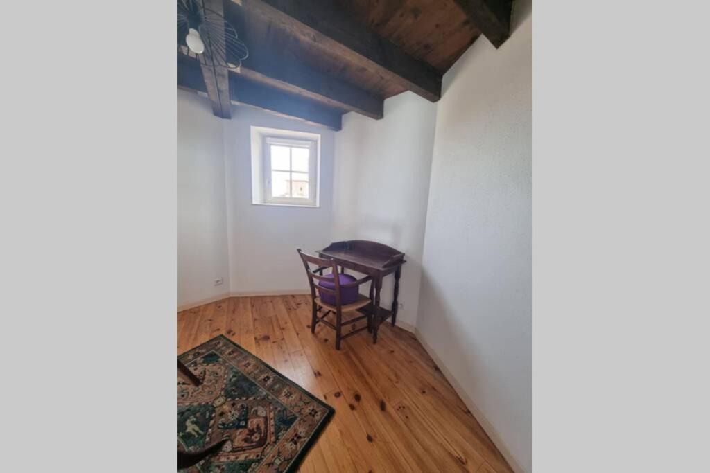 Appartement Exceptionnel 4 Etoiles Hyper Centre Albi 65 M2 Au 4Eme Etage Sans Ascenseur Avec Une Tour Du 12Eme Siecle Exterior foto