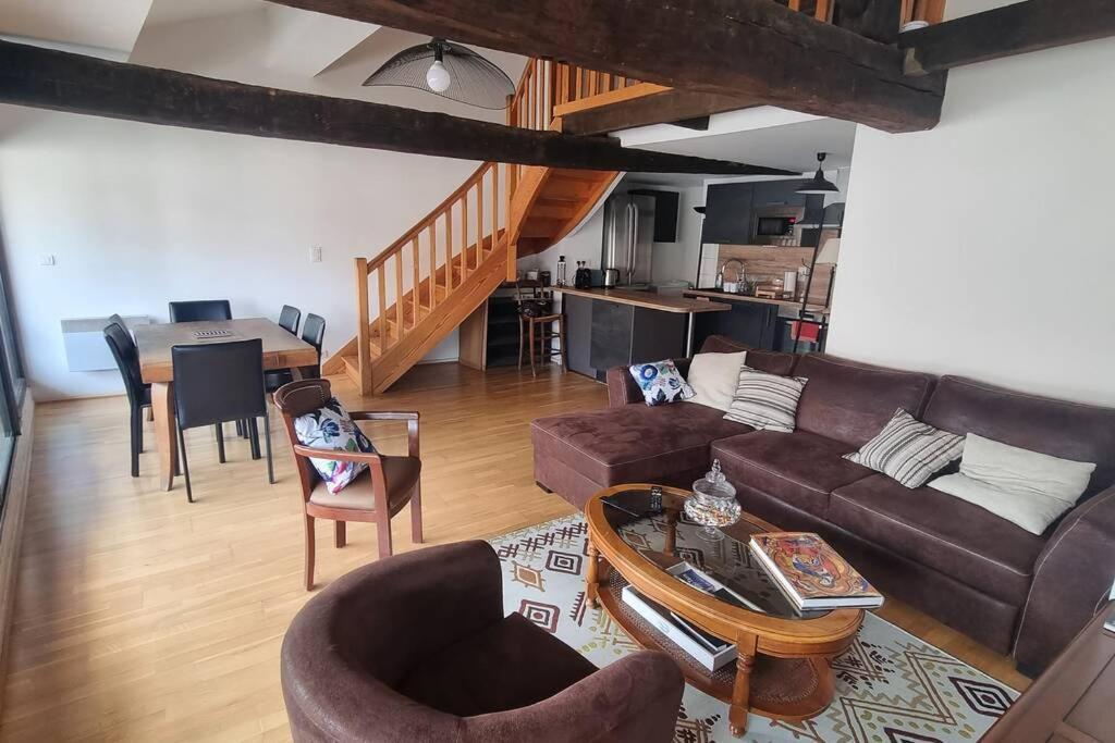 Appartement Exceptionnel 4 Etoiles Hyper Centre Albi 65 M2 Au 4Eme Etage Sans Ascenseur Avec Une Tour Du 12Eme Siecle Exterior foto